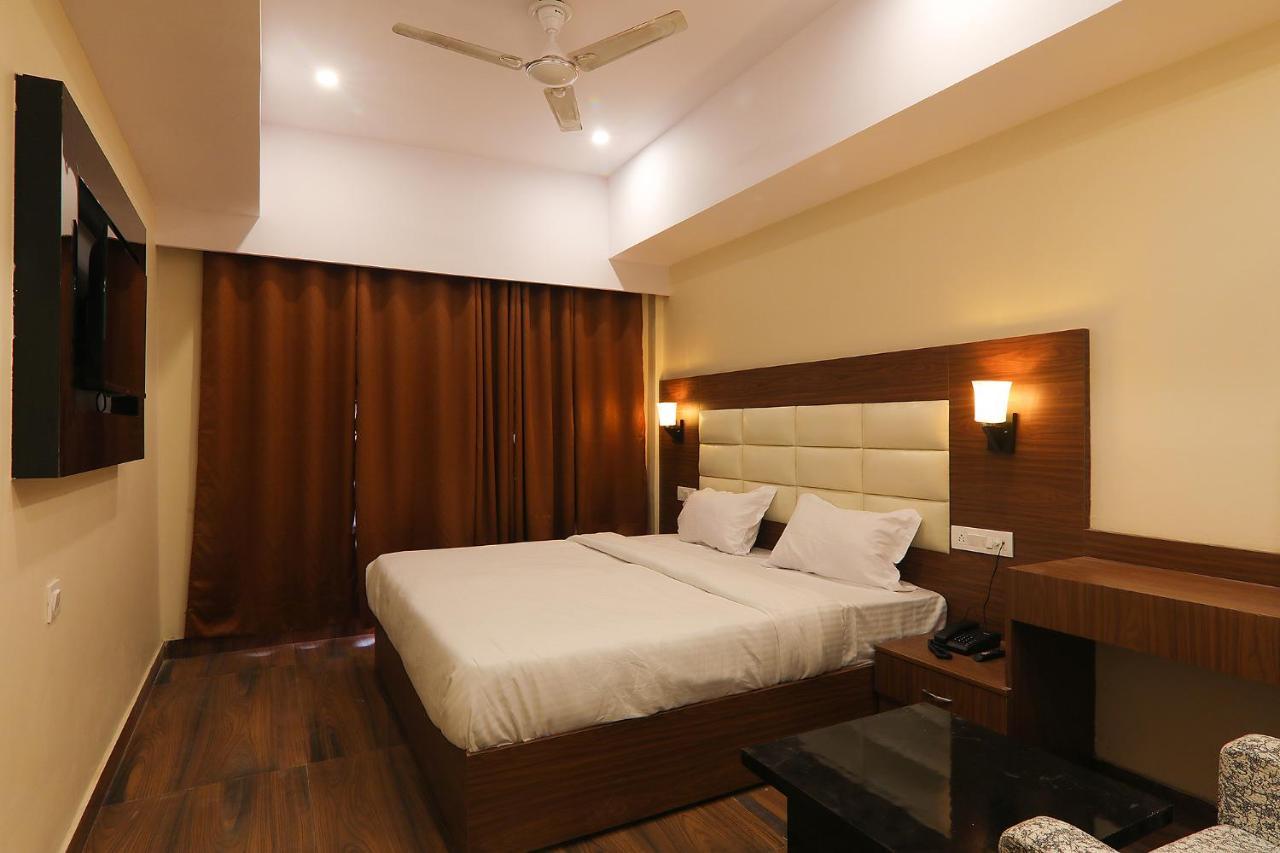 Fabhotel Blueark Lucknow Extérieur photo