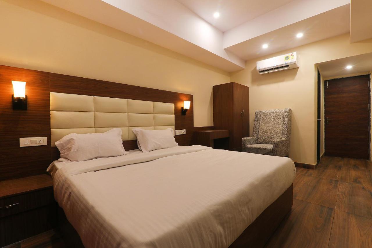 Fabhotel Blueark Lucknow Extérieur photo