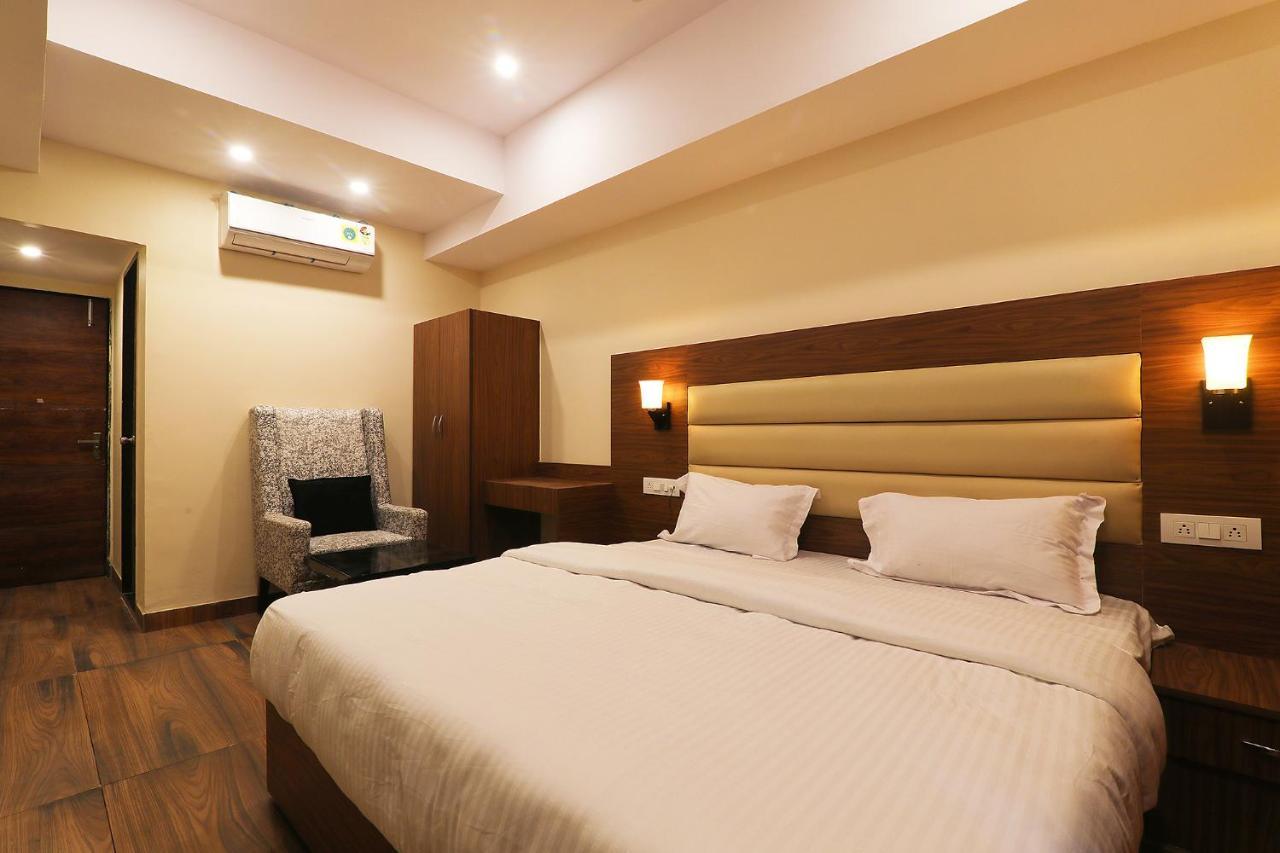 Fabhotel Blueark Lucknow Extérieur photo